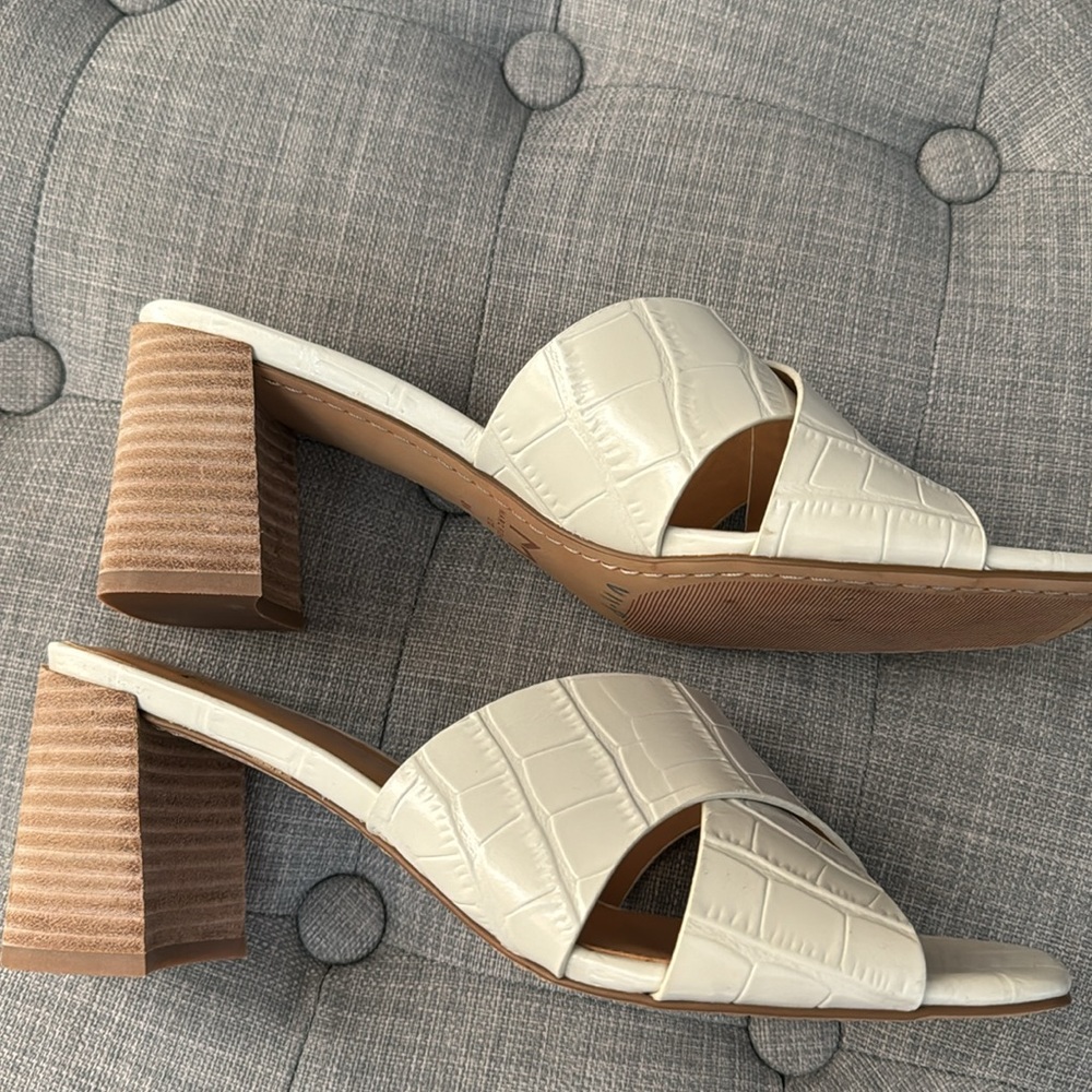 Marc Fisher Size 8 Saydi Slide Block Heel - image 3